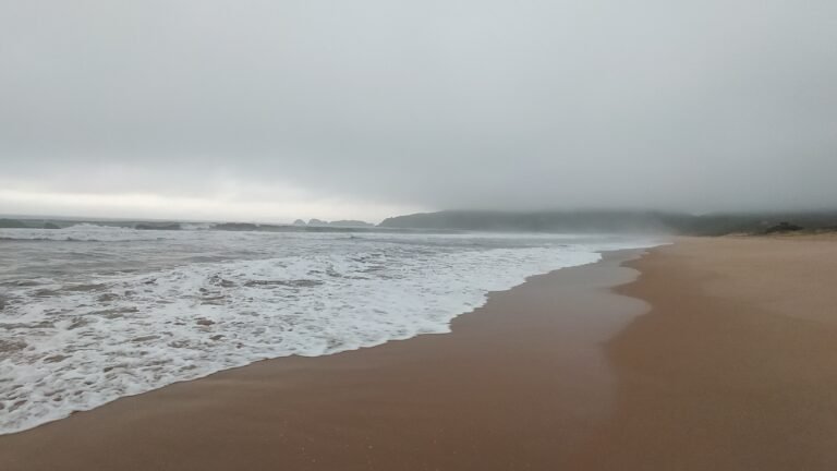 Atividades na praia de Tucuns